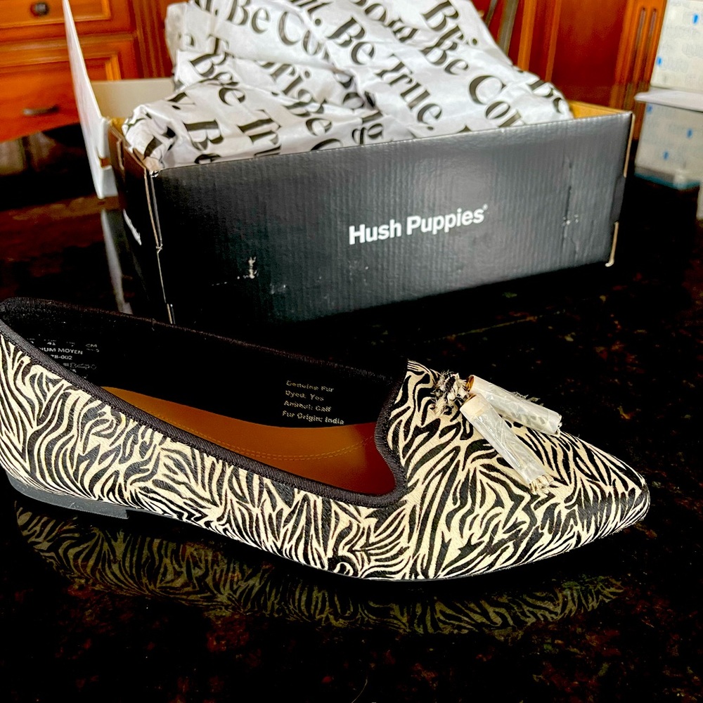 New Never Worn. Hush Puppies Sadie Tassel Slipon. Size 9